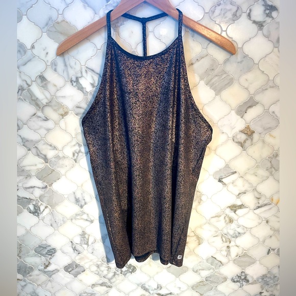 Fabletics, metallic bronze and black T back, active halter tank top. Size L - Picture 4 of 10